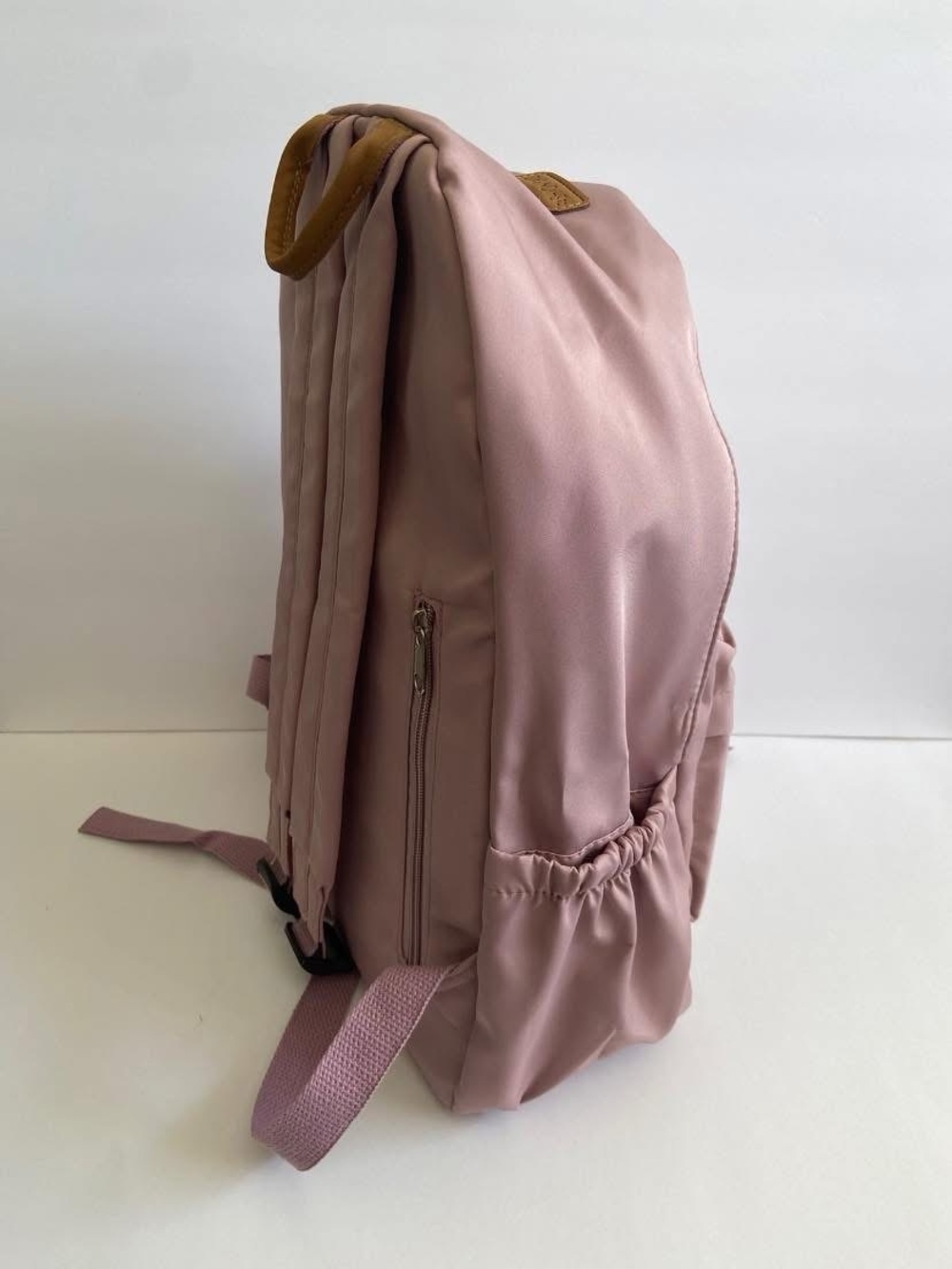 Backpack♥️ - Picture 3 of 5